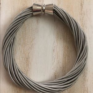 NWT Silver piano string braclet